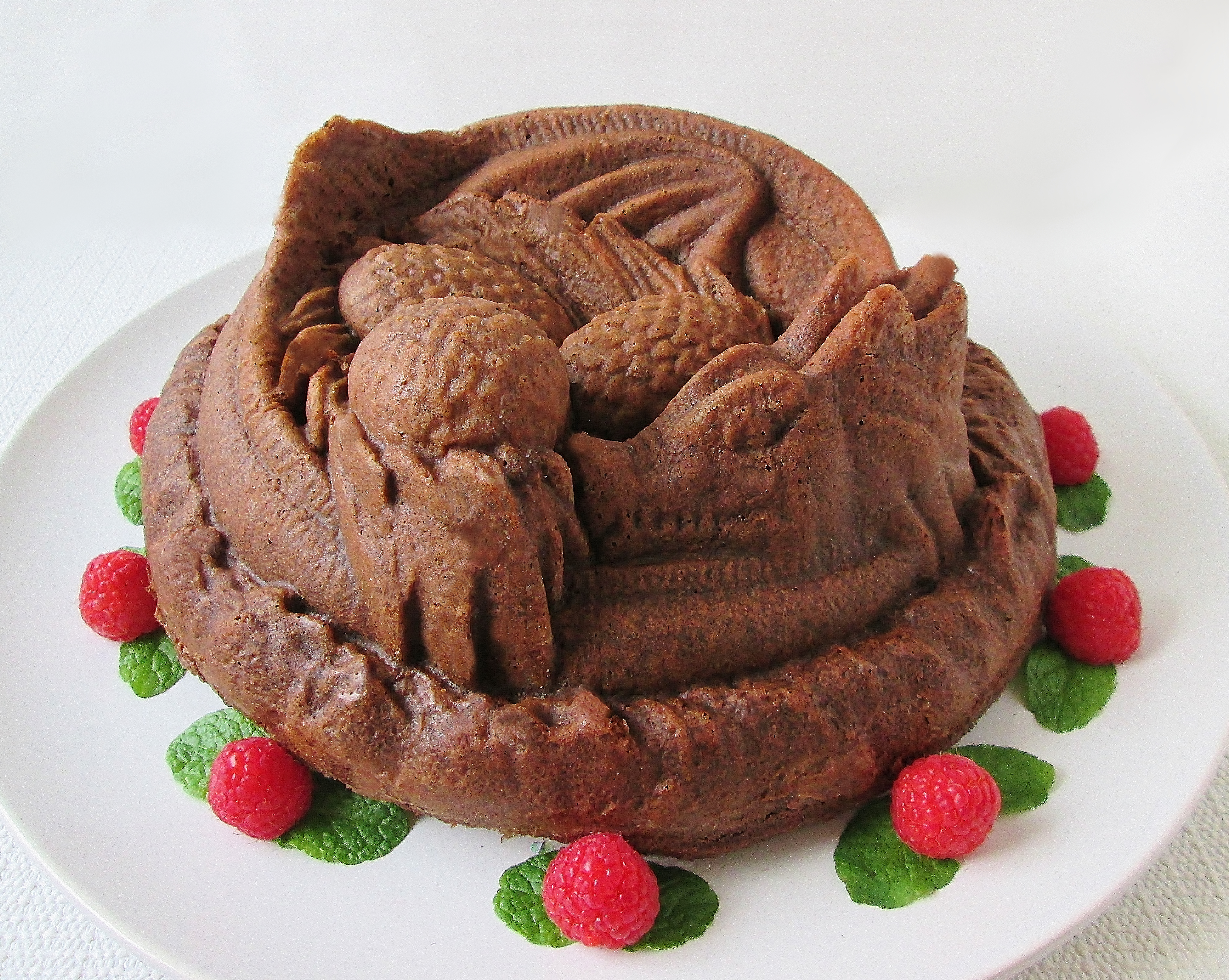 ThinkGeek Sleeping Dragon Cake Pan